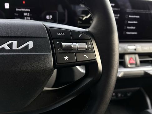 Used 2025 Kia K4 EX image 15