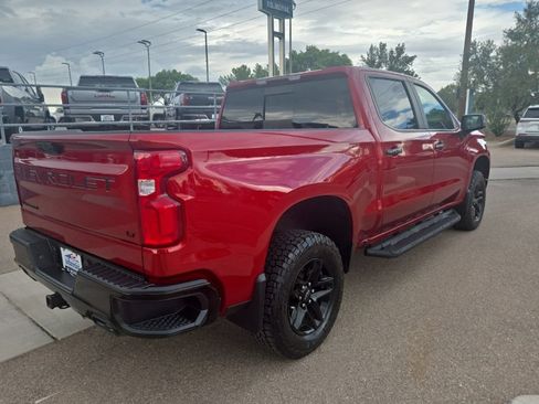 Used 2024 Chevrolet Silverado 1500 LT Trail Boss w/ Convenience Package II AWD/4WD image 5