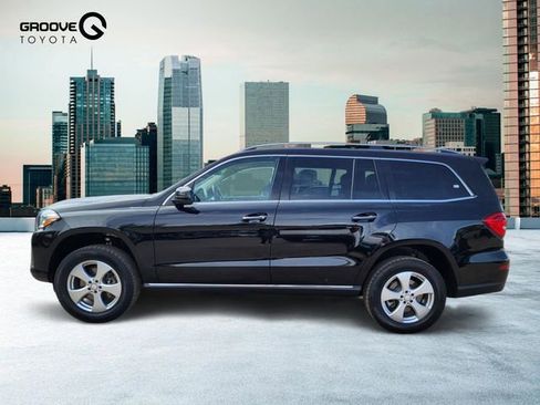 Used 2017 Mercedes-Benz GLS 450 4MATIC image 2