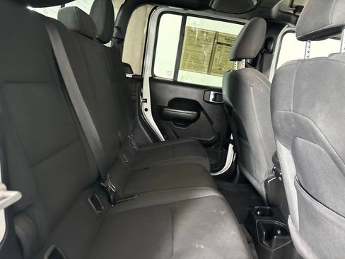 Used 2022 Jeep Gladiator Sport AWD/4WD image 21