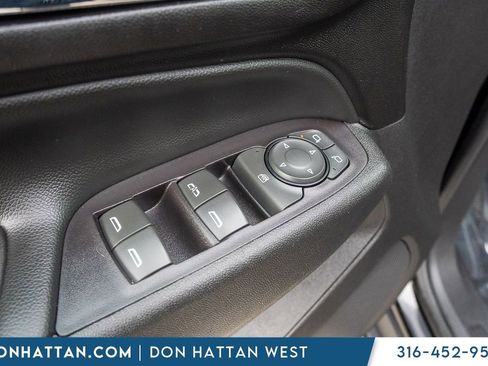 Used 2020 Chevrolet Equinox LT w/ Driver Convenience Package image 14