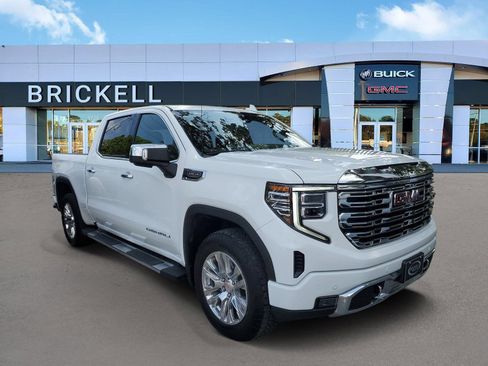 Used 2023 GMC Sierra 1500 Denali AWD/4WD image 2