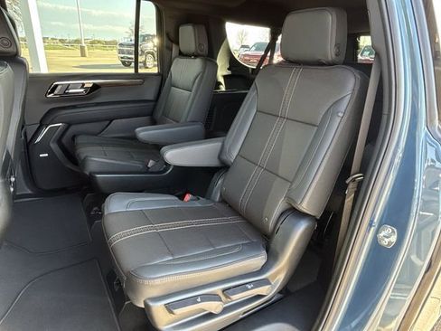 New 2026 Chevrolet Suburban High Country RWD image 29