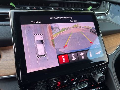 New 2025 Jeep Grand Cherokee L Summit image 52