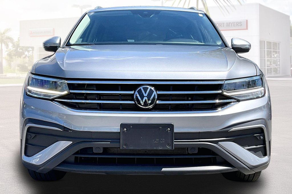 Used 2024 Volkswagen Tiguan SE AWD/4WD image 24