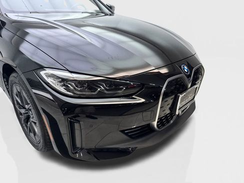 Used 2023 BMW i4 eDrive40 w/ Premium Package RWD image 17