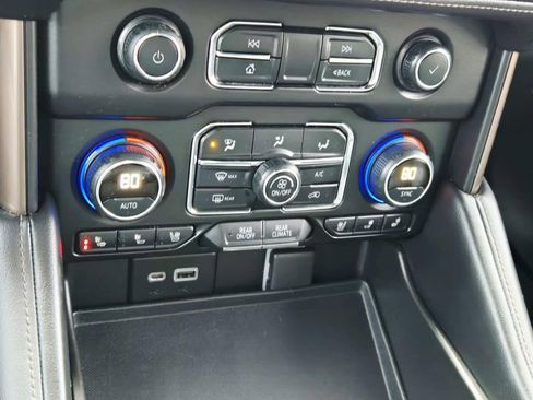 Used 2021 Chevrolet Tahoe High Country w/ Premium Package image 33