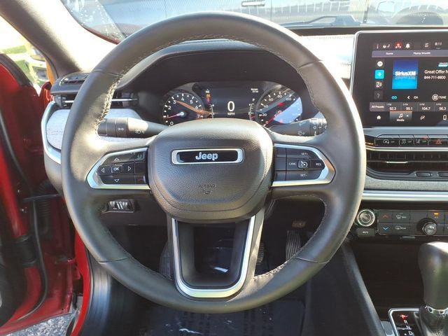 Used 2024 Jeep Compass Latitude AWD/4WD image 18