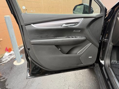 Used 2018 Cadillac XT5 Luxury image 19