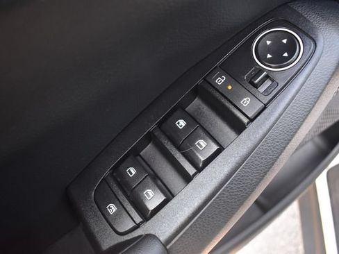Used 2024 Kia Seltos S AWD/4WD image 19