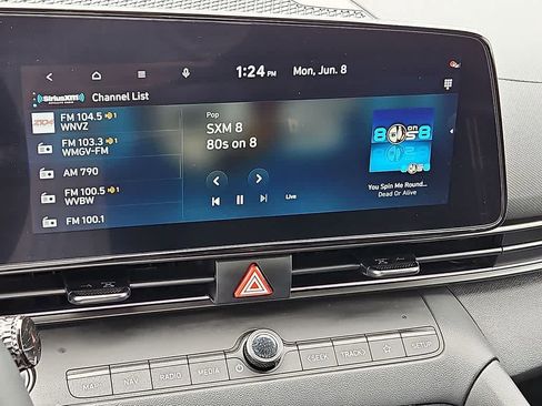 Certified 2025 Hyundai Elantra SEL FWD image 16