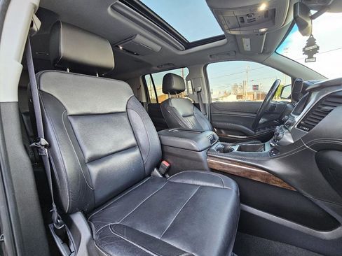 Used 2019 Chevrolet Suburban LT AWD/4WD image 64