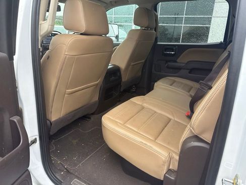 Used 2019 GMC Sierra 2500 Denali w/ Duramax Plus Package AWD/4WD image 14