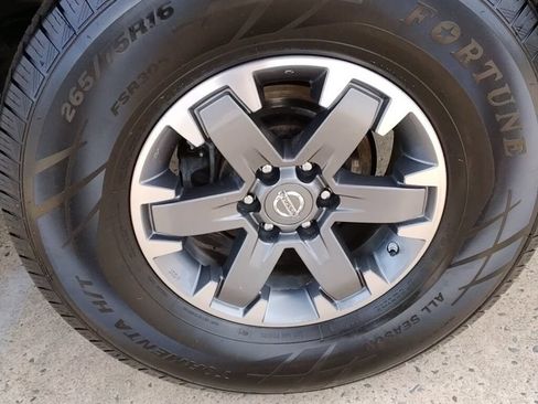 Used 2018 Nissan Frontier PRO-4X AWD/4WD image 24