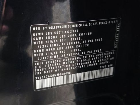 Used 2021 Volkswagen Tiguan S image 37