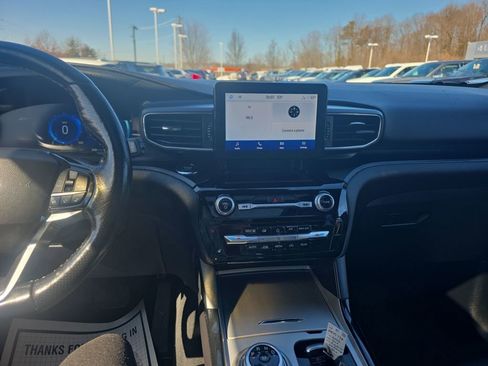 Used 2022 Ford Explorer ST image 31