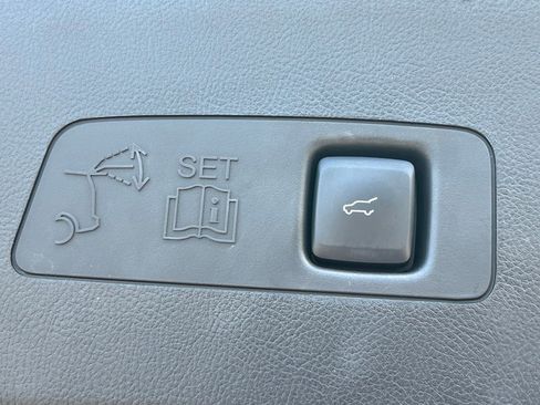 Used 2023 Lincoln Corsair Reserve w/ Equipment Group 202A AWD/4WD image 35