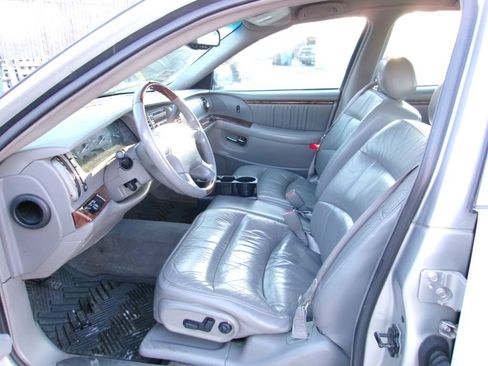 Used 2004 Buick Park Avenue Ultra image 6