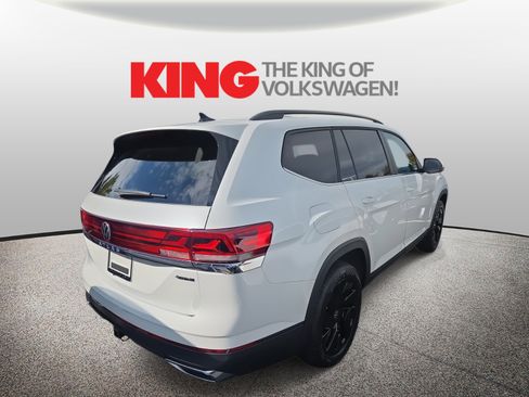 New 2026 Volkswagen Atlas SE image 3