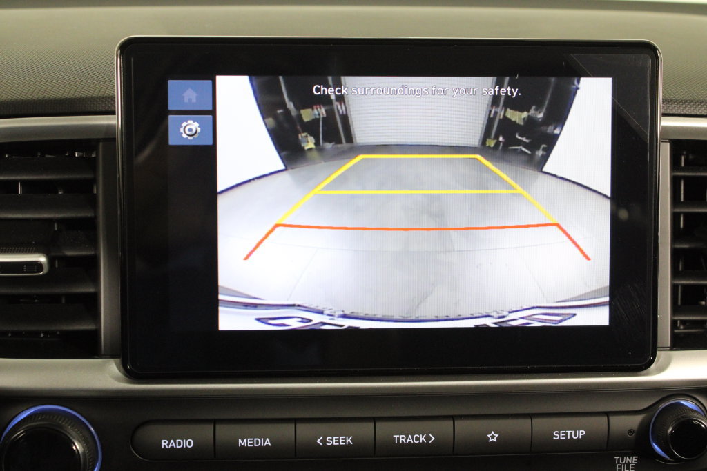 Certified 2026 Hyundai Venue SEL FWD image 31