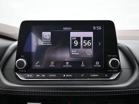 Used 2023 Nissan Rogue S FWD image 15