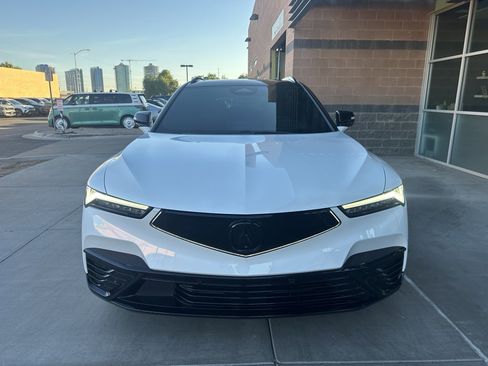 Used 2024 Acura ZDX Type S image 9