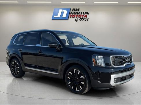 Used 2024 Kia Telluride SX Prestige w/ Towing Package image 3