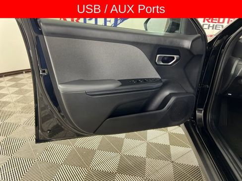 Used 2025 Kia K4 EX image 11