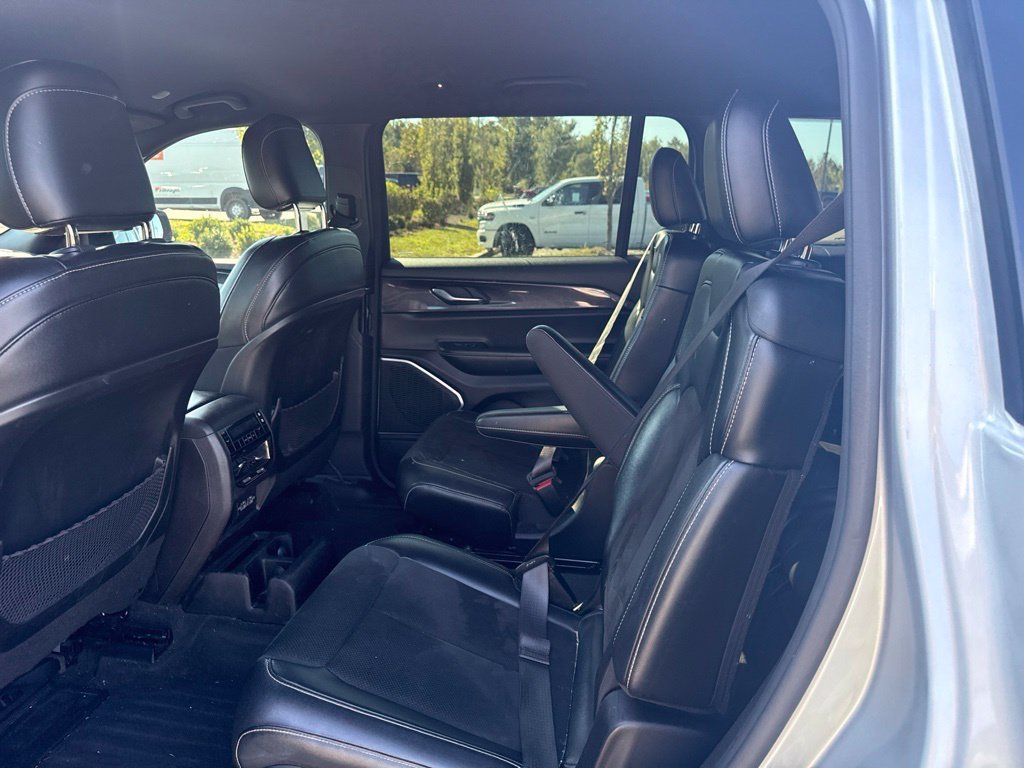 Used 2021 Jeep Grand Cherokee L Laredo RWD image 28