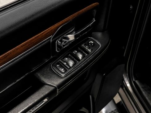Used 2018 RAM 2500 Laramie w/ Convenience Group AWD/4WD image 51