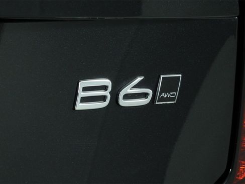 Certified 2025 Volvo XC90 B6 Ultra image 20