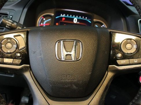 Used 2019 Honda Pilot Touring image 23