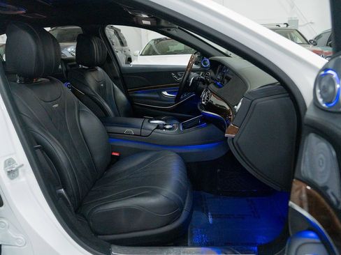 Used 2016 Mercedes-Benz Maybach S 600 image 47