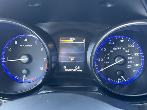 Used 2015 Subaru Legacy 2.5i Premium w/ Popular Package #2 AWD/4WD image 11