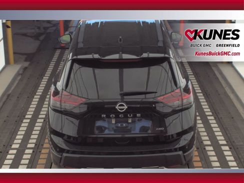 Used 2024 Nissan Rogue S image 28