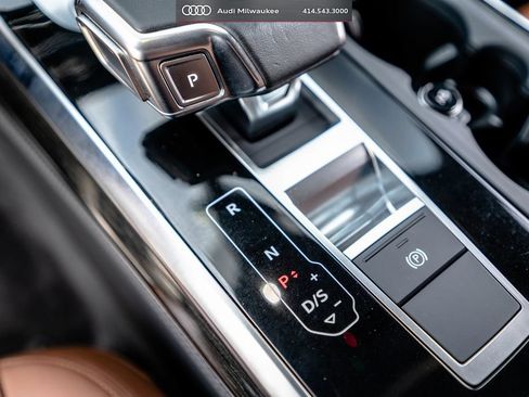 Used 2023 Audi Q7 3.0T Premium Plus AWD/4WD image 27