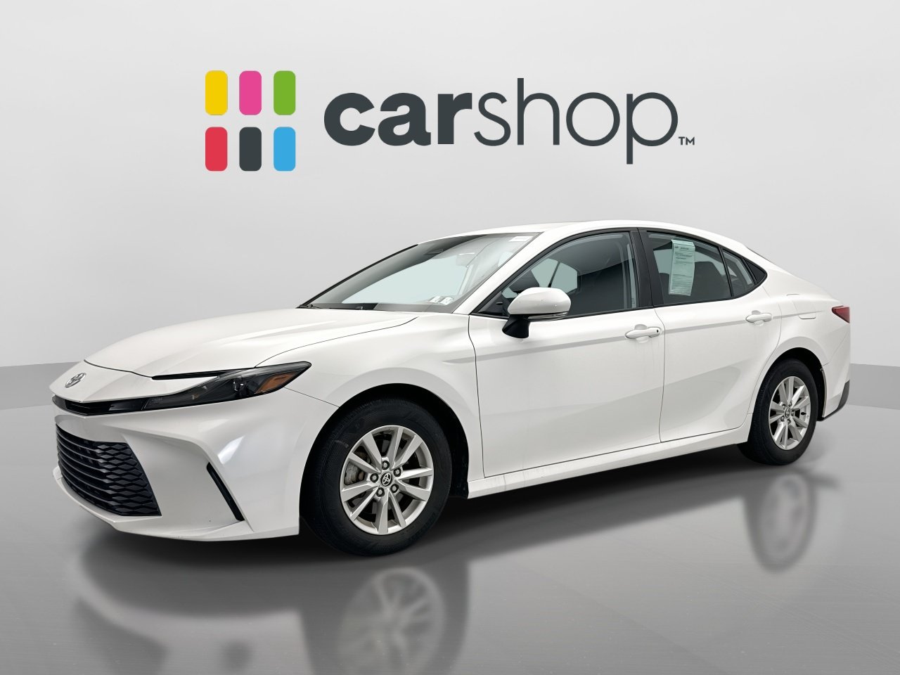 Used 2025 Toyota Camry LE FWD image 1