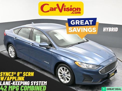 Used 2019 Ford Fusion SE image 1