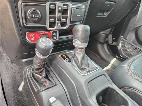 Used 2021 Jeep Wrangler Unlimited Rubicon AWD/4WD image 14