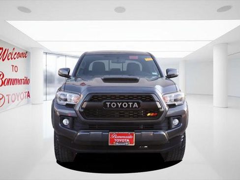 Certified 2017 Toyota Tacoma TRD Sport w/ Tow Package image 4