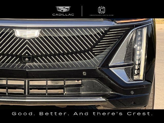 Certified 2025 Cadillac Lyriq Luxury w/ LPO, Floor Liner Package RWD image 11