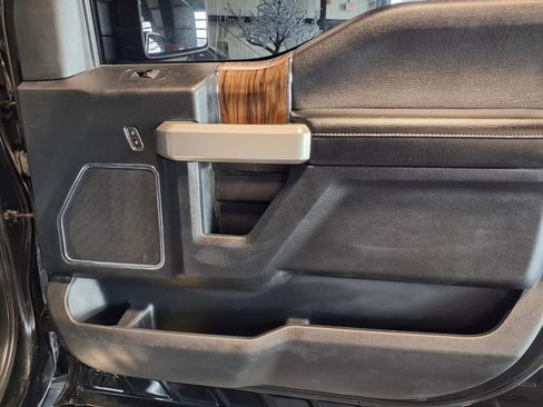 Used 2018 Ford F150 Lariat AWD/4WD image 12