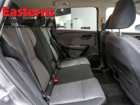 Used 2021 Nissan Rogue S image 23