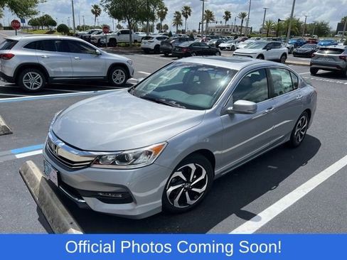 Used 2017 Honda Accord EX-L image 2