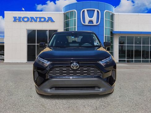 Used 2023 Toyota RAV4 LE FWD image 4