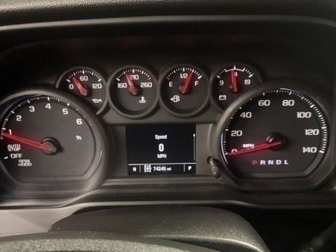 Used 2023 Chevrolet Silverado 1500 Custom image 11