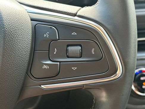Used 2025 Buick Envista Preferred w/ Convenience I Package FWD image 26