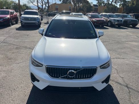Used 2023 Volvo XC40 B5 Plus AWD/4WD image 48