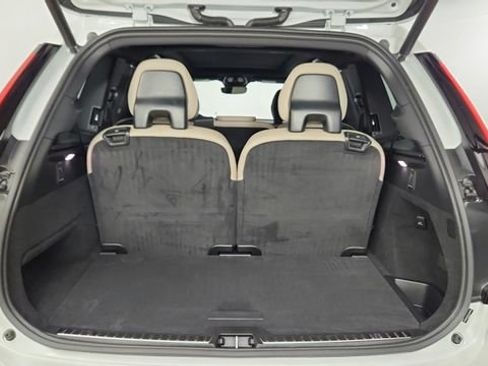 Certified 2026 Volvo XC90 B6 Ultra w/ Protection Package AWD/4WD image 43