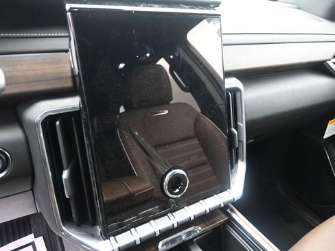 New 2026 GMC Acadia Denali Ultimate w/ LPO, Floor Liner Package image 13